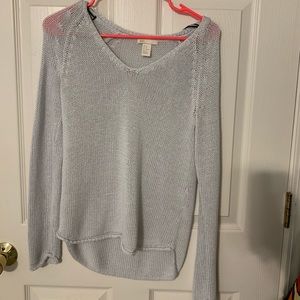 H&M pale blue knit V-neck sweater